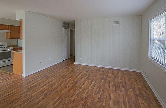 3rd image of 1233 Nova Ct Unit 1233