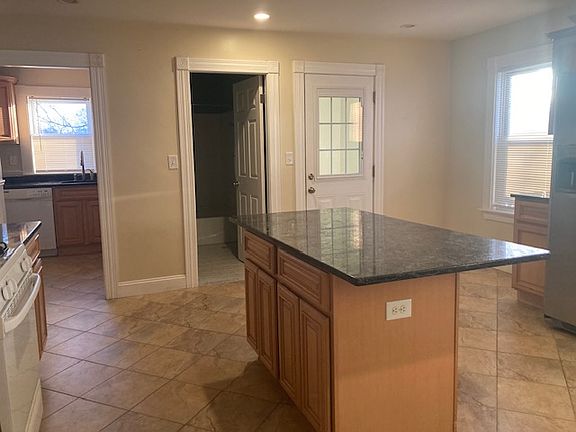 2nd image of 181 Ocean Ave W #2