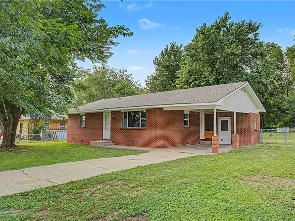 707 E Sumac St, Rogers, AR 72756