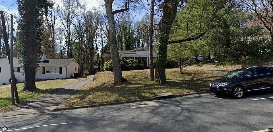 1st image of 3268 Robinhood Rd