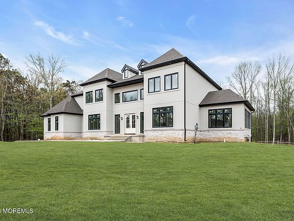 3rd image of 112 Parker Chase Court