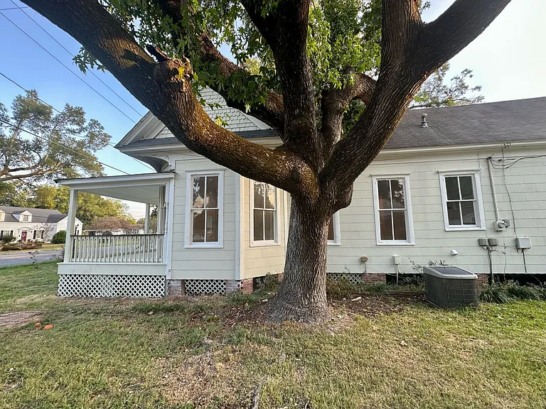802 Main St — Photo 32