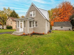 221 Garden Ave, Grove City, PA 16127