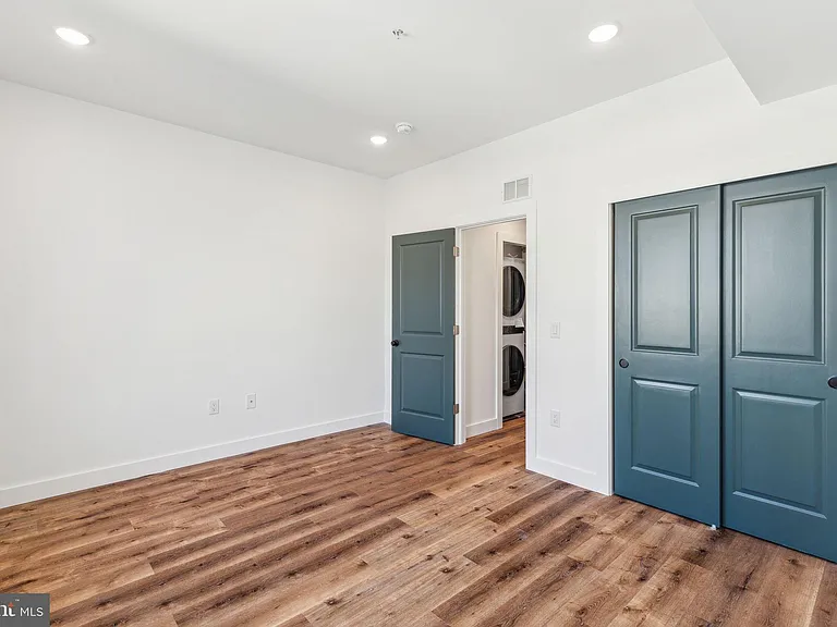 415 W York St #2 — Photo 11