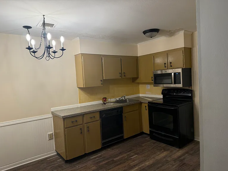 34 Pleasant Dr #25 — Photo 6