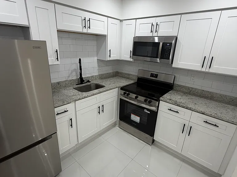 7531 Dolonita Dr — Photo 3