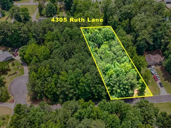 4305 Ruth Ln, Powder Springs, GA 30127