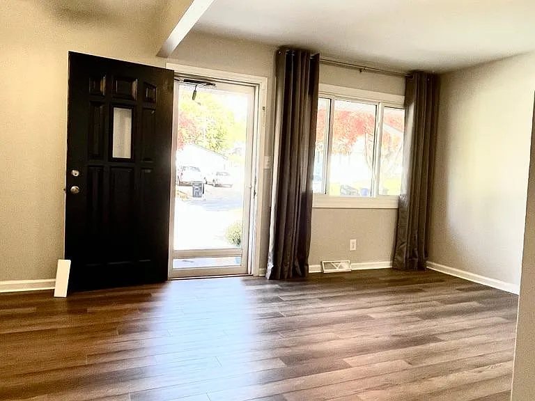 6313 Hamilton St — Photo 29