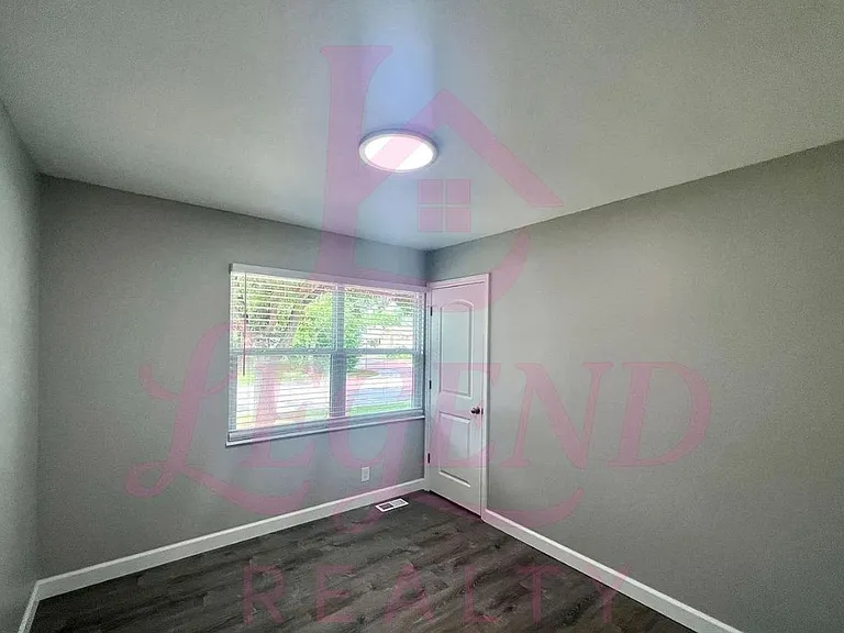 113 Mill Pond Dr — Photo 8