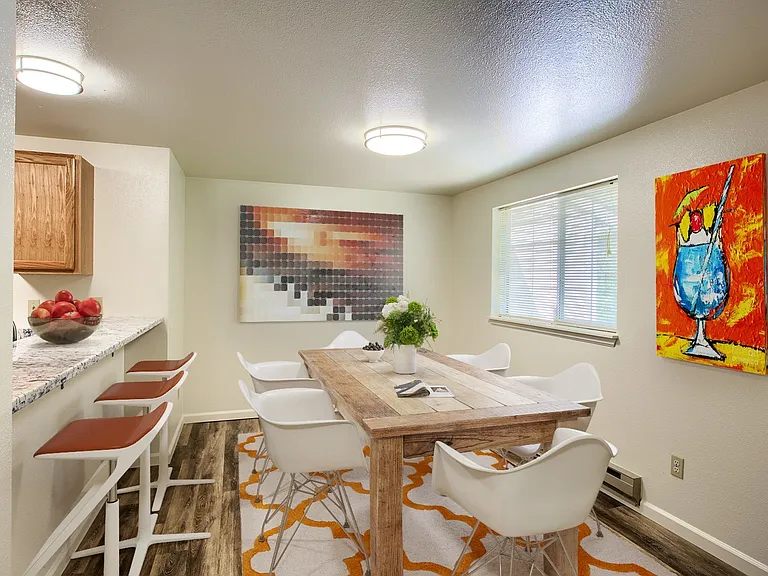 Campus Landing Apartments — Photo 18