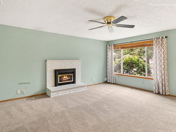5th image of 1050 NW Rachel St