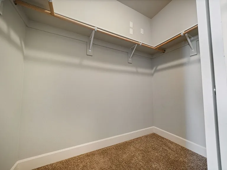 Webster Ridge Apartments — Photo 93