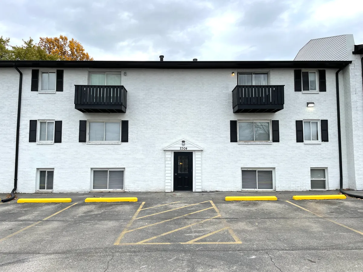 Primary Photo - East Ridge Apartments