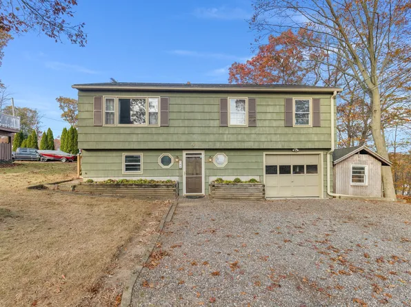 48 Saginaw Trail, Shelton, CT 06484