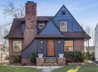 10 Essex Rd, Maplewood, NJ 07040