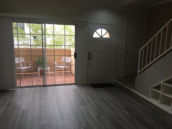 5th image of 5241 Vantage Ave Unit 102