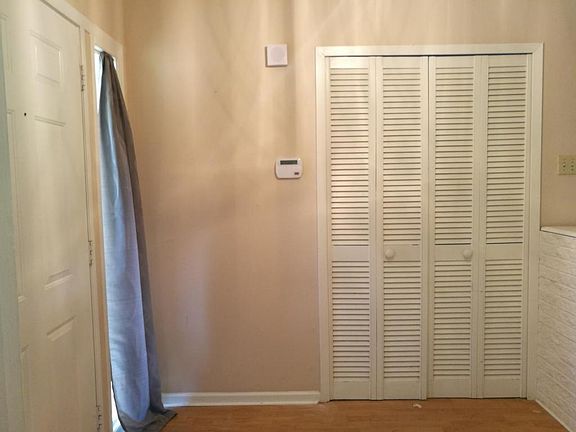 4th image of 3106 Eastbrook Dr