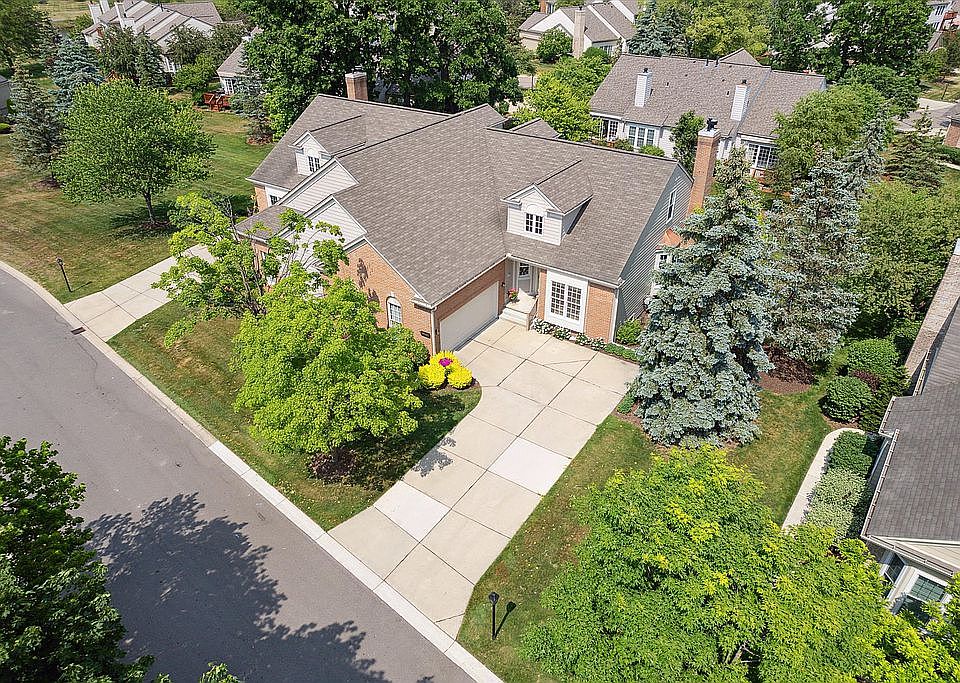 1st image of 39552 Muirfield Ln #301