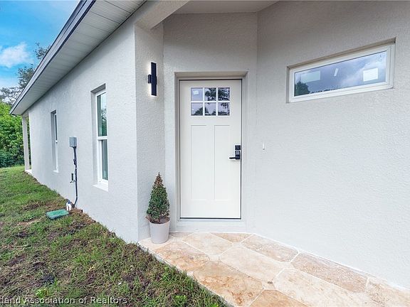 4th image of 3817 Wild Violet Ave