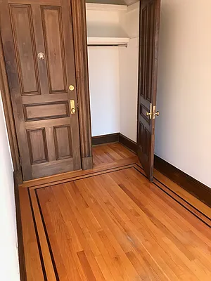 Rented by Picture Realty Inc. | media 27