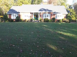 240 W Lake Loop, Madisonville, KY 42431