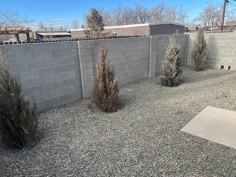 2 Bed Contemporary Town Homes in Fantastic North Valley Community — Photo 10