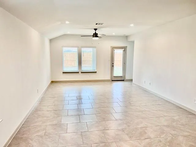 5026 Pine Haven Ln — Photo 8