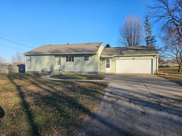 300 Rose St NE, Rose Creek, MN 55970