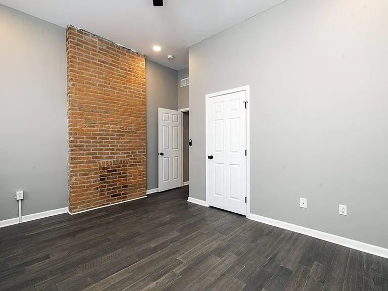 Clark Pl 60-64 MLR — Photo 5