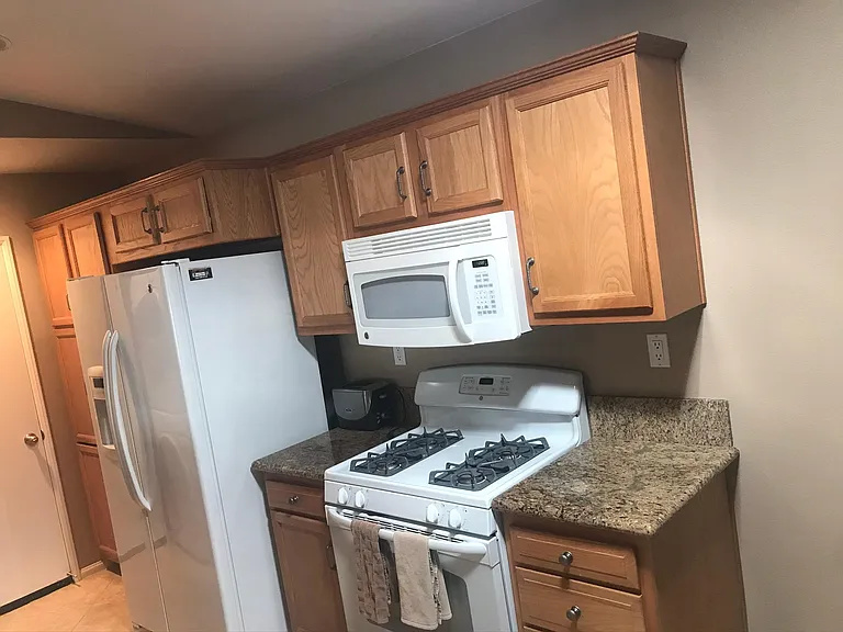 2673 Fairway Dr — Photo 2
