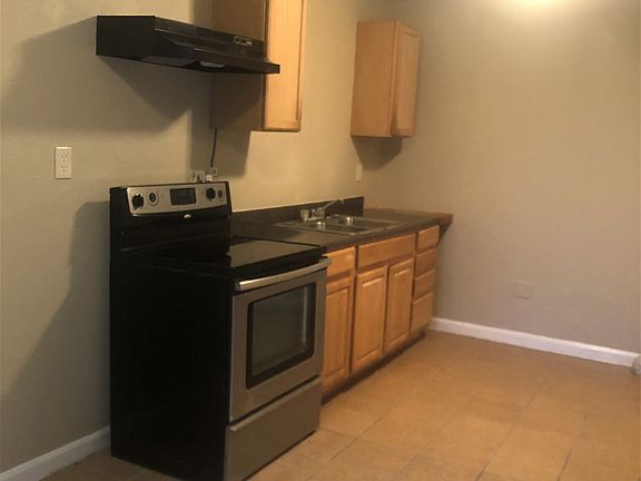 2nd image of 438 Pruitt Ave #3