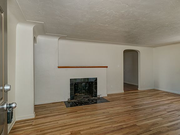 3rd image of 540 College Dr NW