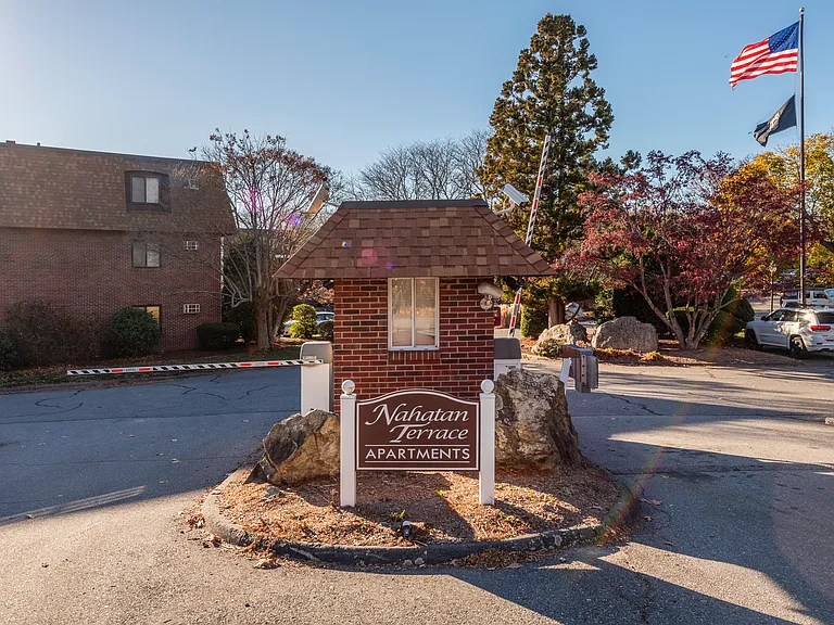 Nahatan Terrace Realty, LLC. — Photo 24