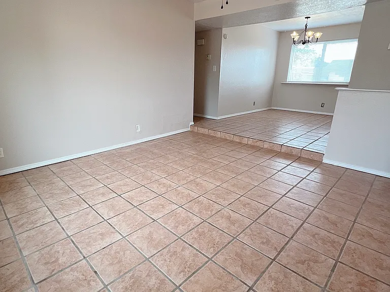 7304 Christy Ave NE — Photo 2