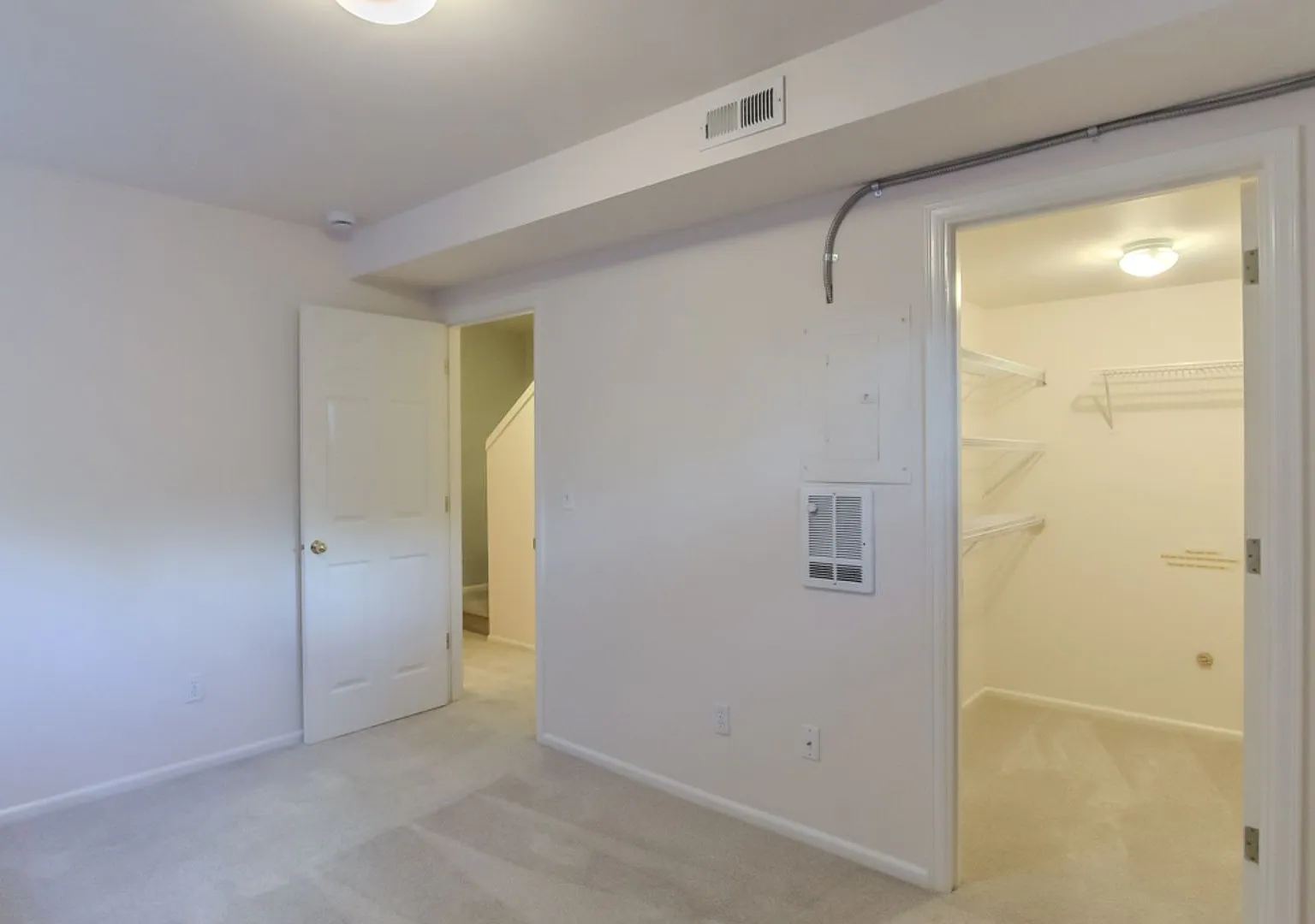 3bd/2.5ba Seattle Townhome — Photo 3