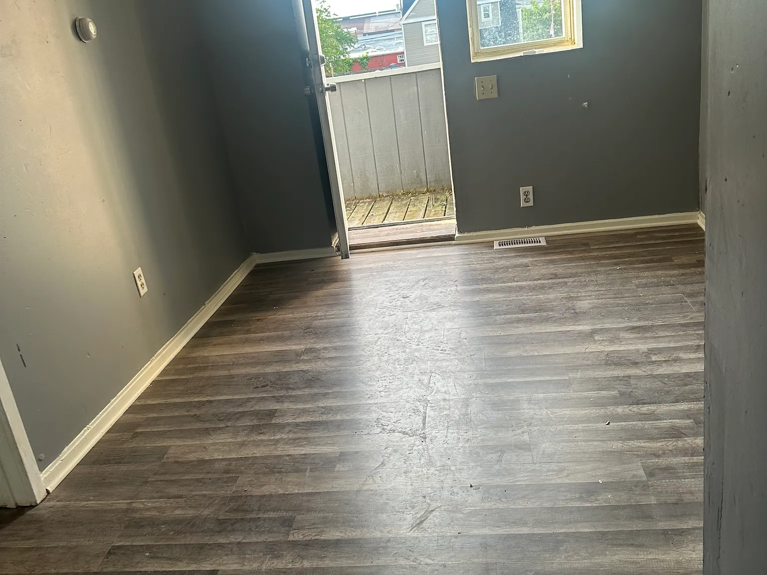 2 bed, 750 sqft, $1,100 — Photo 1