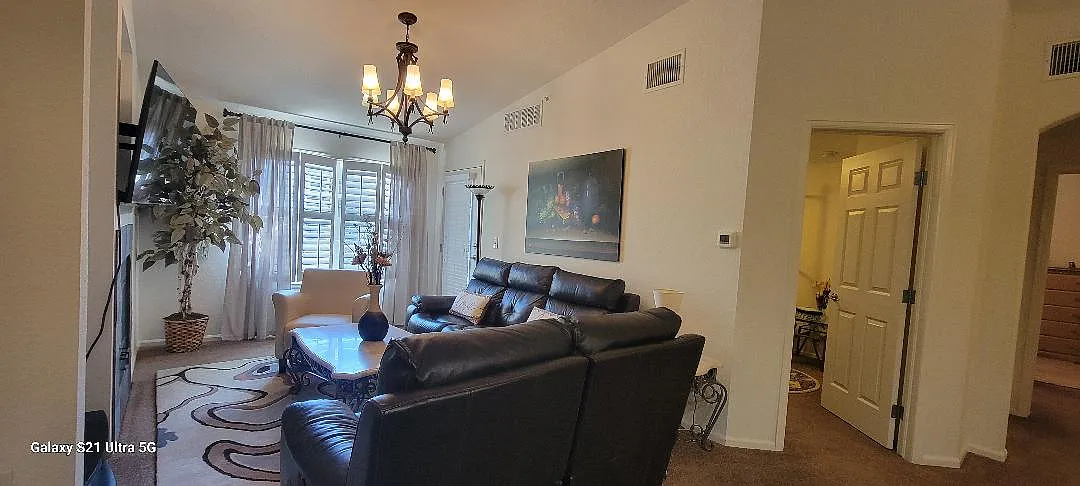 2 bed, 925 sqft, $1,725 — Photo 4
