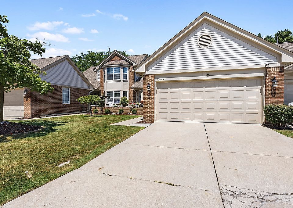 1st image of 15744 Golfview Drive Blvd