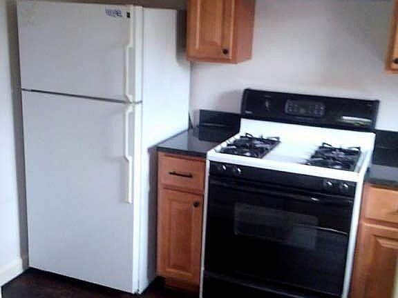 3rd image of 1201 N Taylor St #B