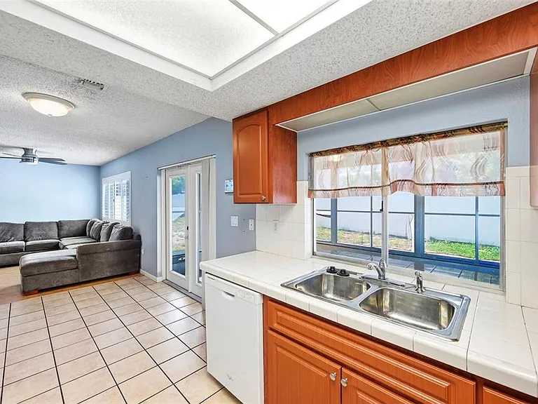 4314 Pinefield Ave — Photo 12