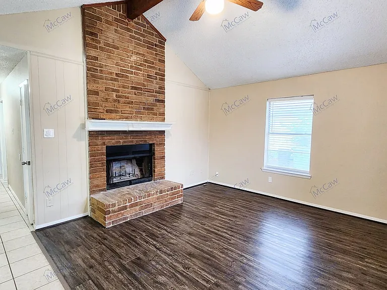 7761 Sable Ln — Photo 2