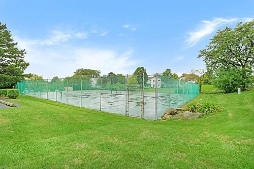 320 Springlake Ln #D Photo 1