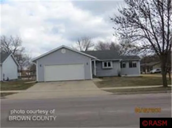 711 16th St S, New Ulm, MN 56073