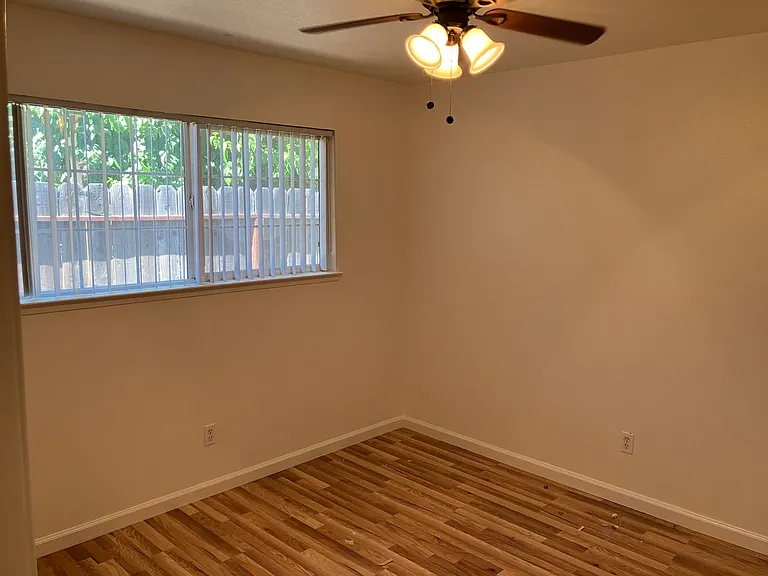 1704 Ellison Dr — Photo 12