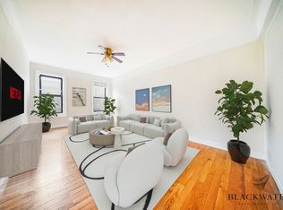 826 E 16th St #1A, Brooklyn, NY 11230