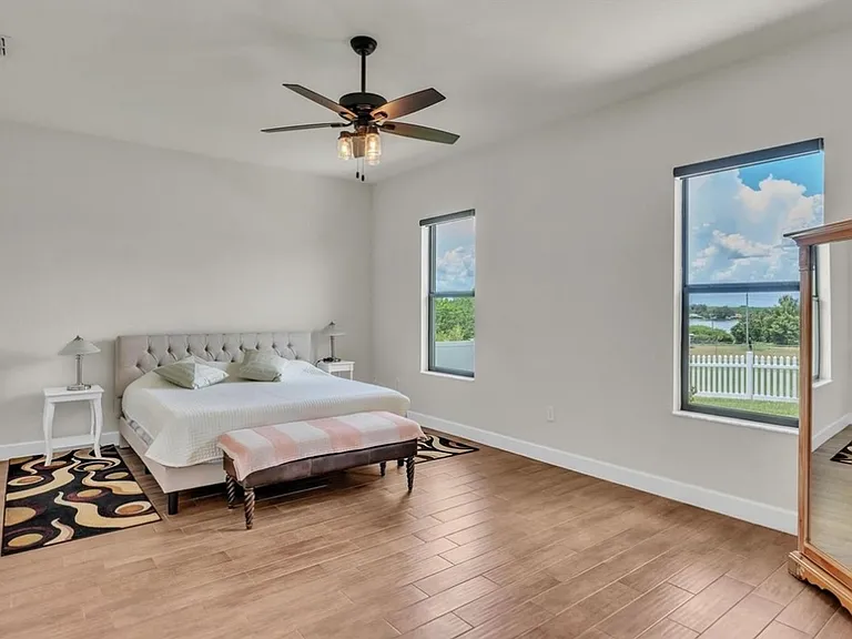 1340 Eagle Crest Blvd — Photo 4