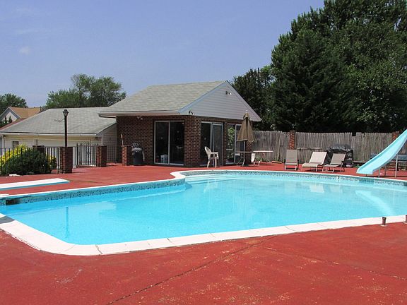 3rd image of 13415 Marumsco Dr