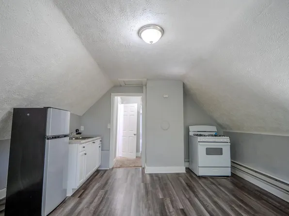 10022 Parkgate Ave #3, Cleveland, OH 44108
