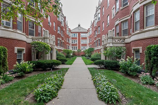 1st image of 226 N Oak Park Ave APT 1N