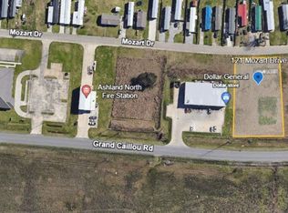 121 Mozart Dr, Houma, LA 70363